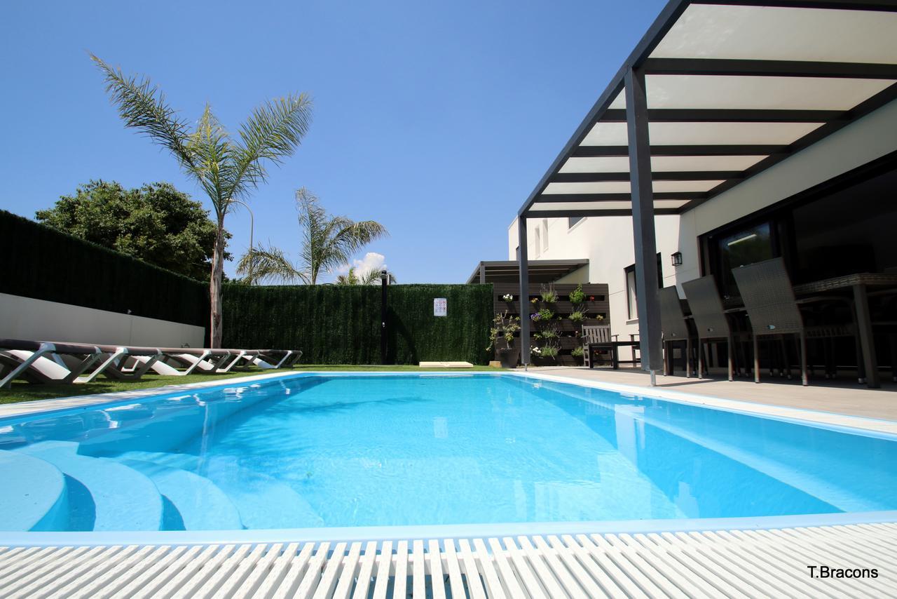Villa Milos Cambrils Kültér fotó