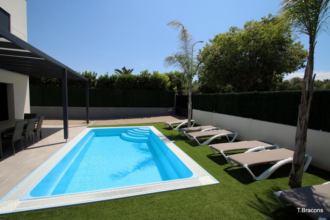Villa Milos Cambrils Kültér fotó