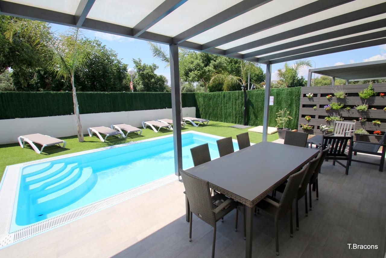Villa Milos Cambrils Kültér fotó