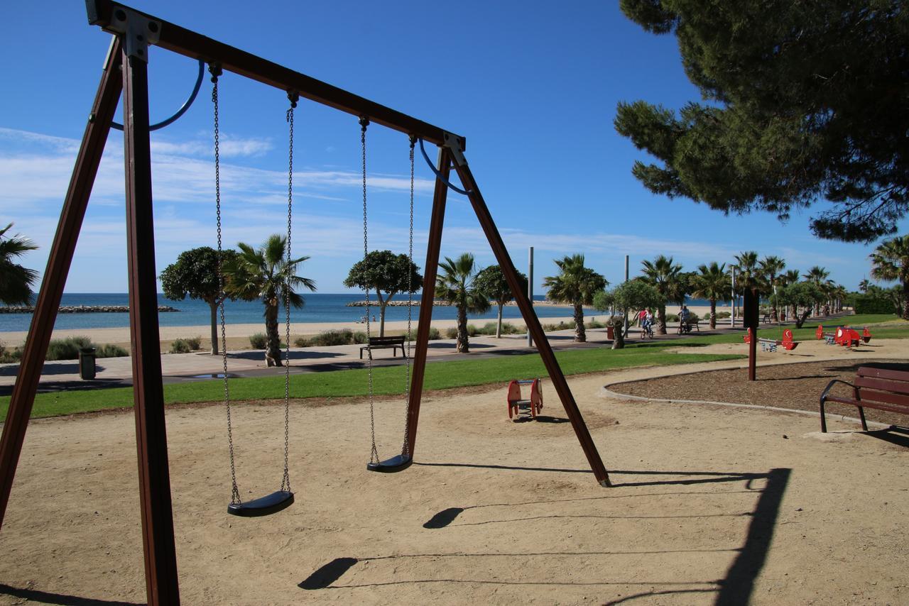 Villa Milos Cambrils Kültér fotó